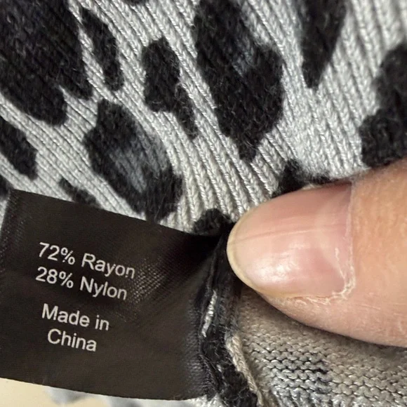 Lane Bryant Leopard Print Sweater Size 14/16 - Picture 5 of 7